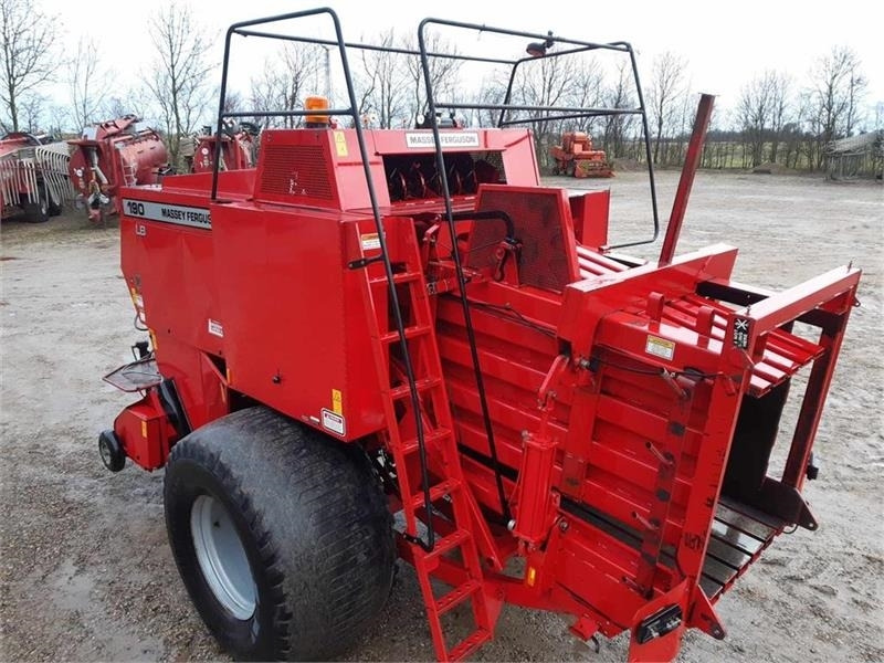 Massey Ferguson 190 - Firkant ballepresse: billede 3 Massey Ferguson 190 - Firkant ballepresse: billede 3