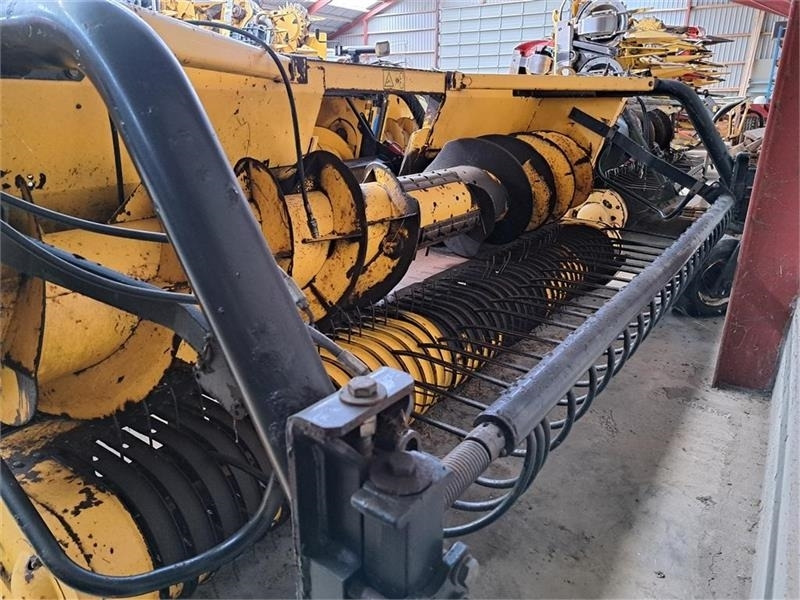 New Holland 356W - Udstyr til hø: billede 2 New Holland 356W - Udstyr til hø: billede 2
