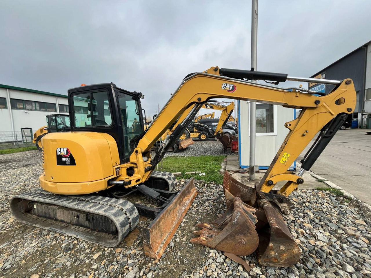 CAT 305.5E2CR - Bæltegravemaskine: billede 2 CAT 305.5E2CR - Bæltegravemaskine: billede 2