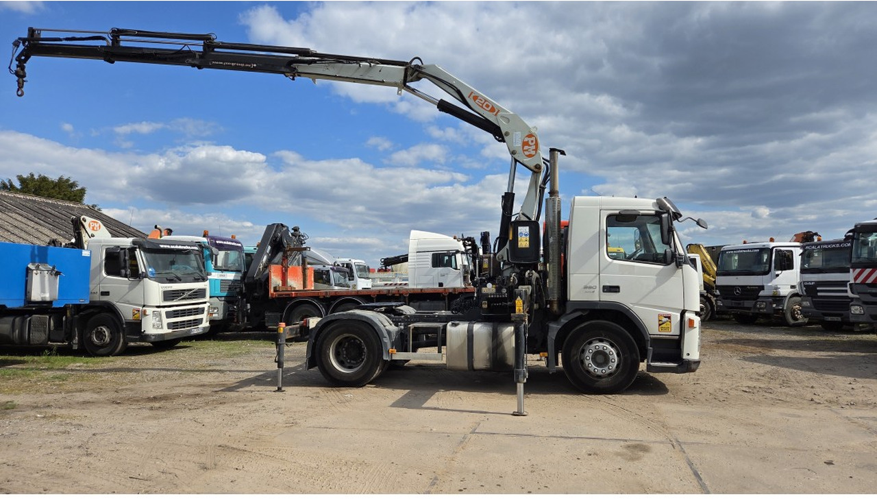 VOLVO FM 360 4X2 EURO 3 TRACTOR UNIT CRANE PM 20T MANUAL GEARBOX - Trækker: billede 5 VOLVO FM 360 4X2 EURO 3 TRACTOR UNIT CRANE PM 20T MANUAL GEARBOX - Trækker: billede 5