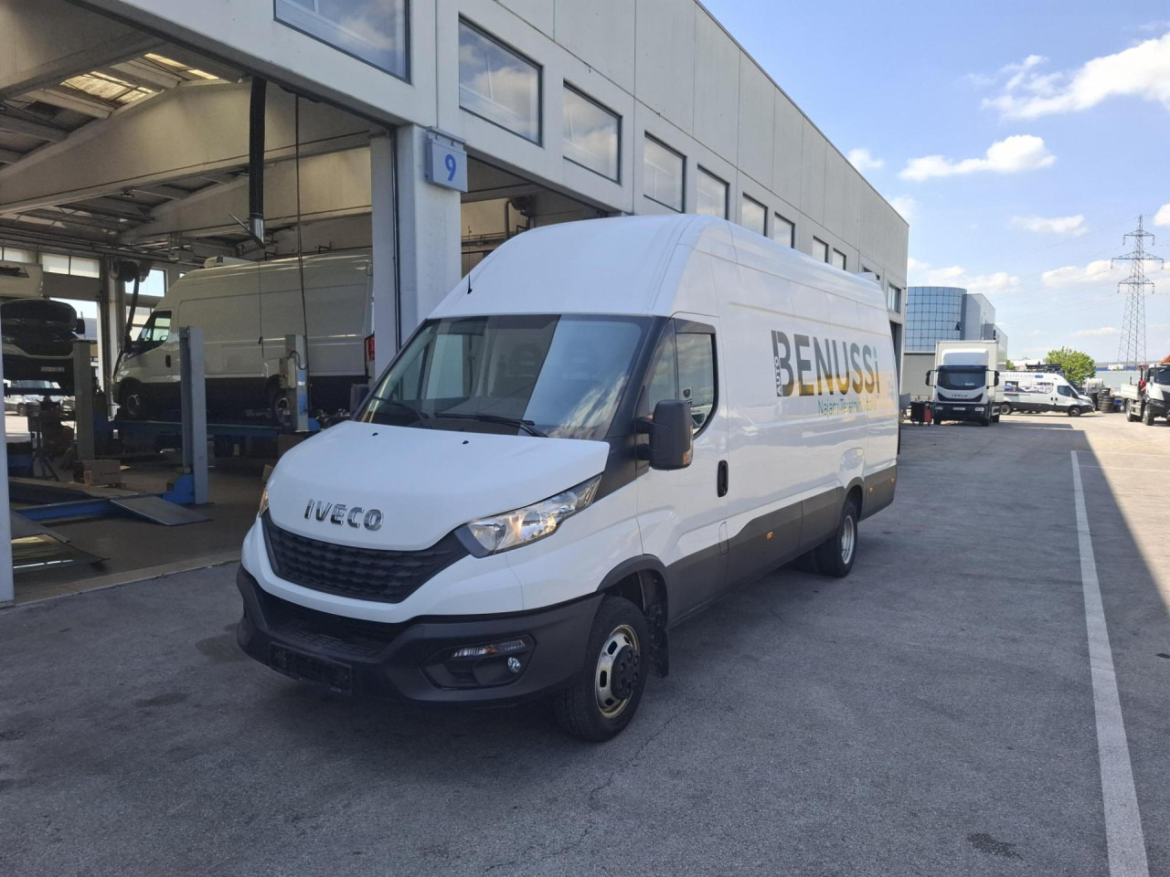 IVECO Daily 35C18H V - Persontransport: billede 1 IVECO Daily 35C18H V - Persontransport: billede 1