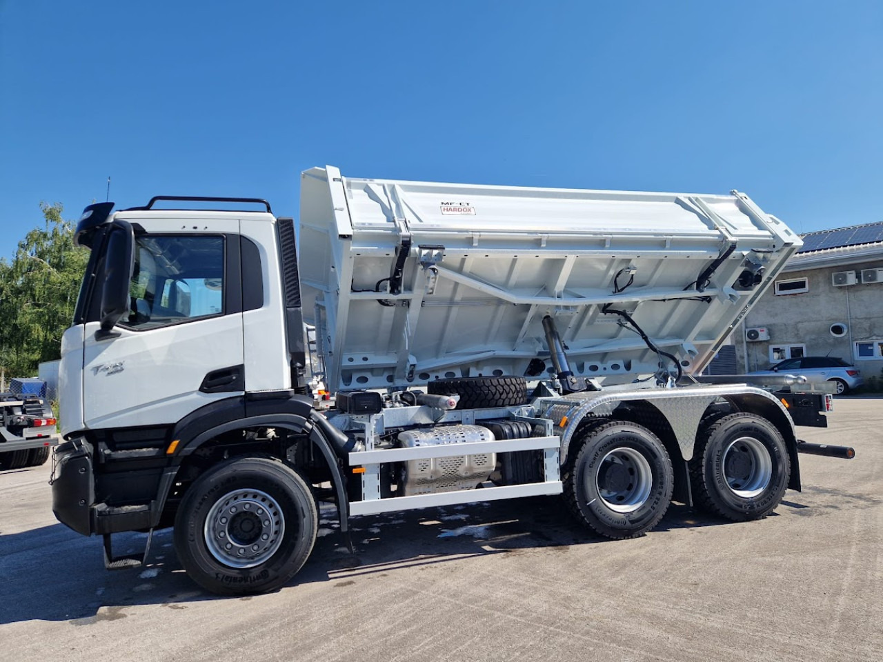 IVECO T-WAY AD380T45 - Ladbil med tip: billede 2 IVECO T-WAY AD380T45 - Ladbil med tip: billede 2