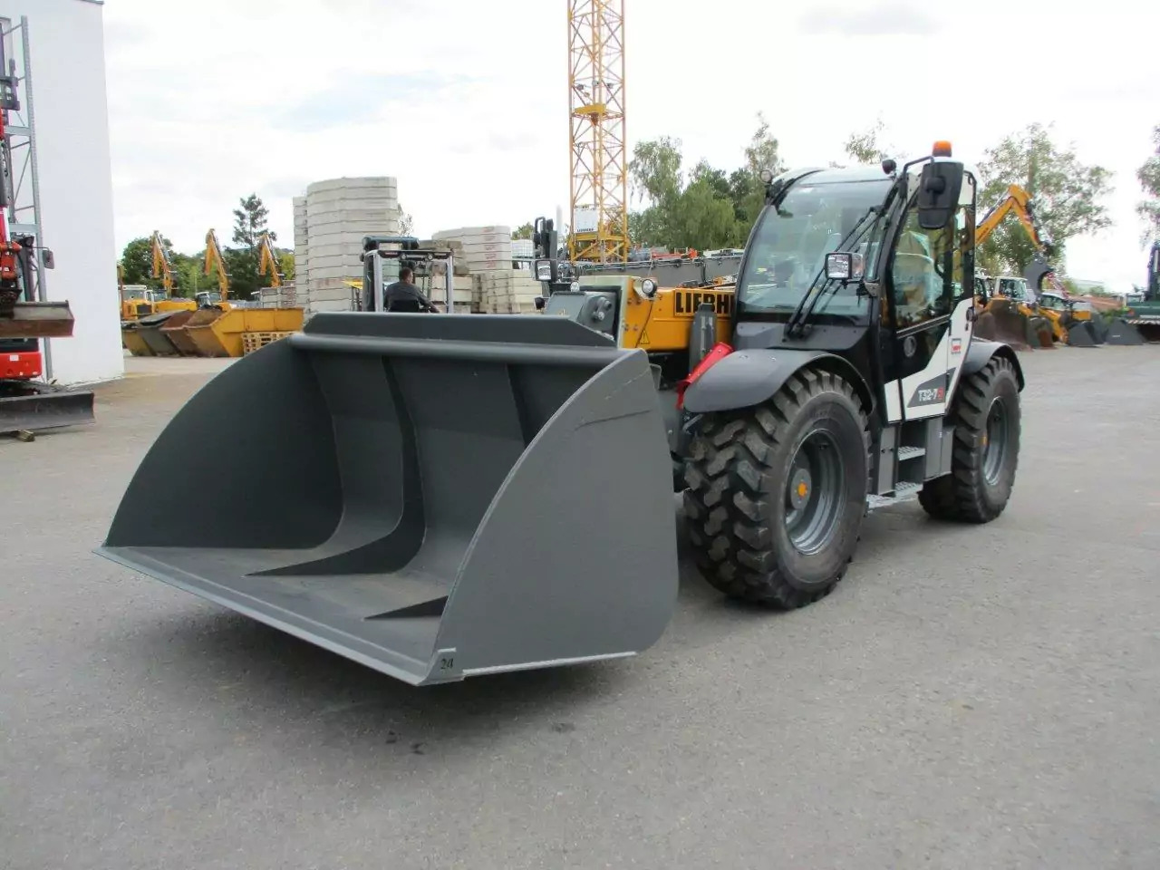 2024 Liebherr T 32-7s - Teleskop truck: billede 1 2024 Liebherr T 32-7s - Teleskop truck: billede 1