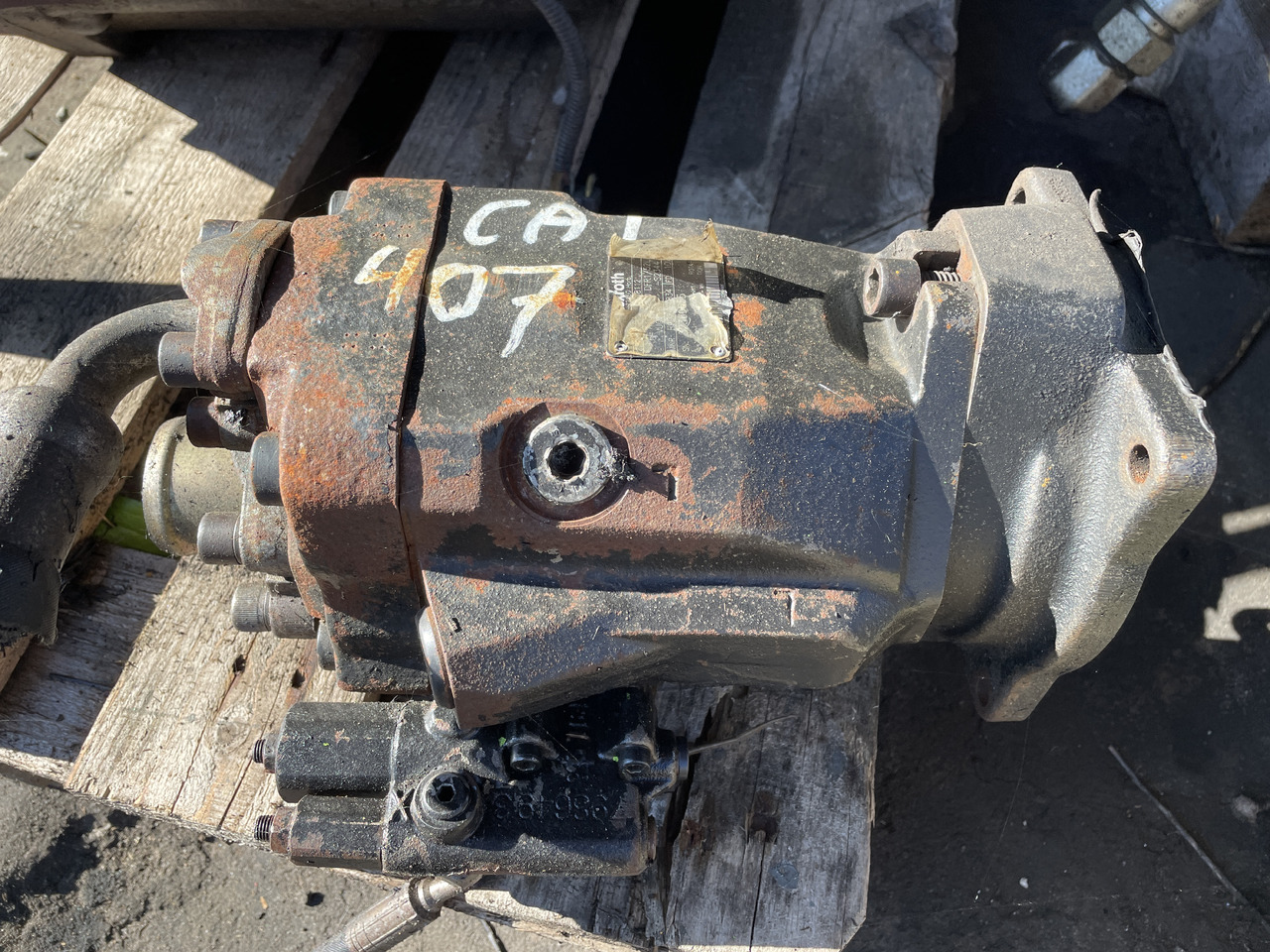 CAT Caterpillar TH336 TH337 TH406 TH407 - pompa hydrauliczna Rexroth R902464834 - Hydraulikpumpe for Landbrugsmaskine: billede 1 CAT Caterpillar TH336 TH337 TH406 TH407 - pompa hydrauliczna Rexroth R902464834 - Hydraulikpumpe for Landbrugsmaskine: billede 1