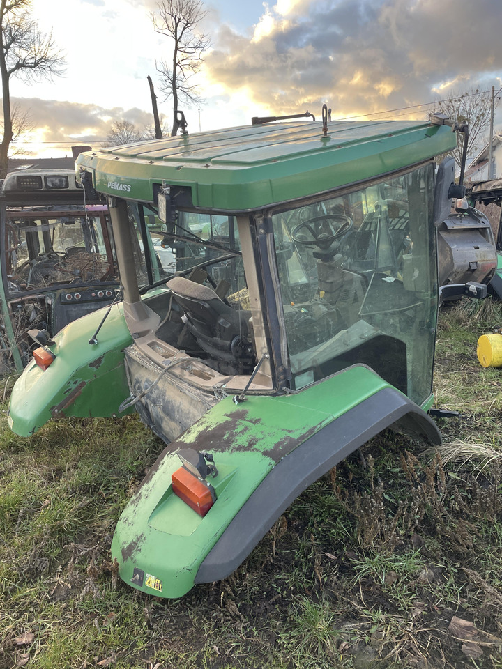 John Deere 8210 - błotniki błotnik prawy R157016 - Skærm for Landbrugsmaskine: billede 1 John Deere 8210 - błotniki błotnik prawy R157016 - Skærm for Landbrugsmaskine: billede 1