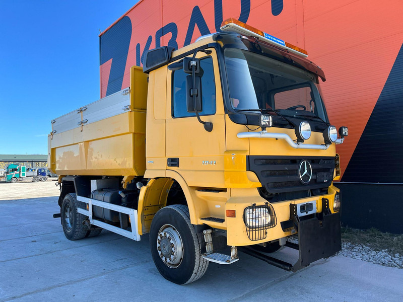 Mercedes-Benz Actros 1841 4x4 SNOW PLOW EQUIPMENT / UNDERBODY SCRAPER / BOX L=4495 mm - Tipvogn lastbil: billede 4 Mercedes-Benz Actros 1841 4x4 SNOW PLOW EQUIPMENT / UNDERBODY SCRAPER / BOX L=4495 mm - Tipvogn lastbil: billede 4