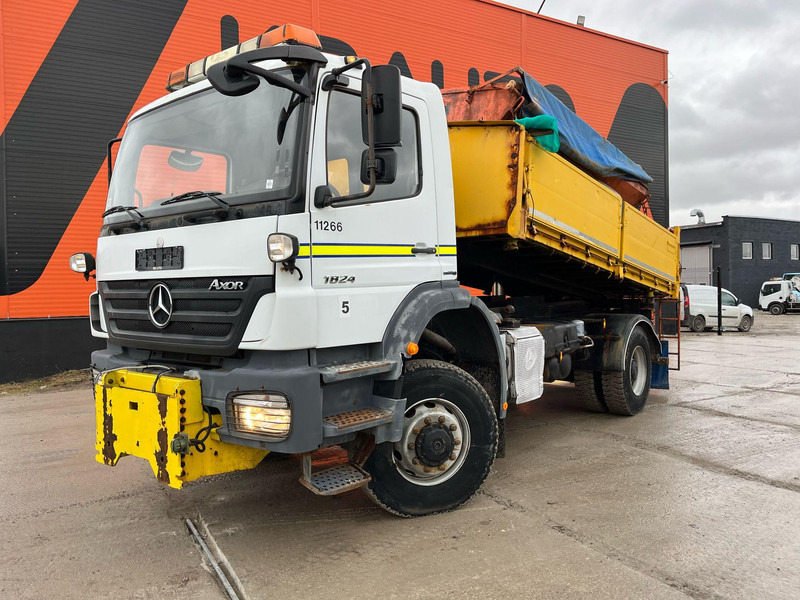 Mercedes-Benz Axor 1824 4x4 POSSIBLE TO BUY WITH SPREADER & FRONT PLOW - Tipvogn lastbil: billede 2 Mercedes-Benz Axor 1824 4x4 POSSIBLE TO BUY WITH SPREADER & FRONT PLOW - Tipvogn lastbil: billede 2