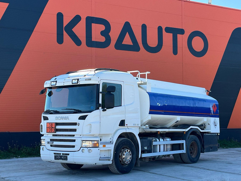Scania P 320 4x2 TANK 11000 l / 2000 + 3000 + 3000 + 3000 l - Tankbil: billede 1 Scania P 320 4x2 TANK 11000 l / 2000 + 3000 + 3000 + 3000 l - Tankbil: billede 1