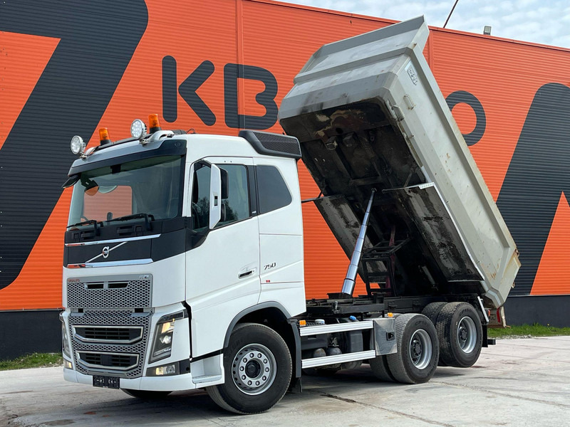 Volvo FH 16 750 6x4 RETARDER / TANDEM AXLE LIFT / BIG AXLES / BOX L=4701 mm - Tipvogn lastbil: billede 2 Volvo FH 16 750 6x4 RETARDER / TANDEM AXLE LIFT / BIG AXLES / BOX L=4701 mm - Tipvogn lastbil: billede 2
