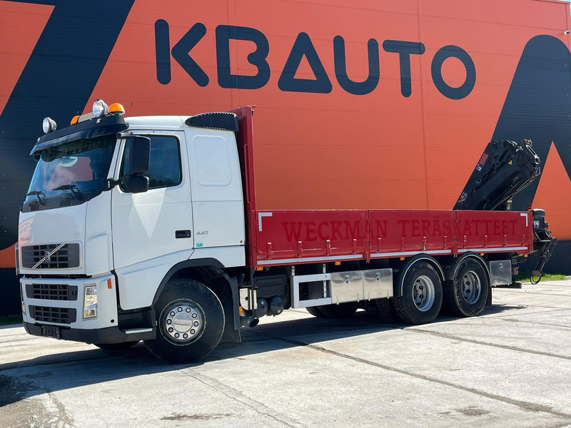 Volvo FH 440 6x2 HIAAB 144E-3 / PLATFORM L=7061 mm - Lastbil med lad, Lastbil med kran: billede 2 Volvo FH 440 6x2 HIAAB 144E-3 / PLATFORM L=7061 mm - Lastbil med lad, Lastbil med kran: billede 2