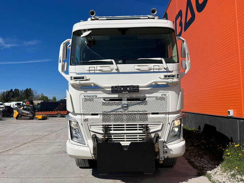 Volvo FH 540 8x4 RETARDER / TANDEM AXLE LIFT / BIG AXLES / BOX L=5704 mm - Tipvogn lastbil: billede 3 Volvo FH 540 8x4 RETARDER / TANDEM AXLE LIFT / BIG AXLES / BOX L=5704 mm - Tipvogn lastbil: billede 3