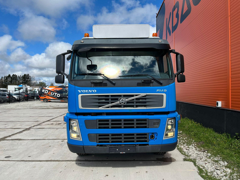 Volvo FM 9 300 6x2*4 HIAB 085D-3 / PLATFORM L=6320 mm - Lastbil med lad, Lastbil med kran: billede 3 Volvo FM 9 300 6x2*4 HIAB 085D-3 / PLATFORM L=6320 mm - Lastbil med lad, Lastbil med kran: billede 3