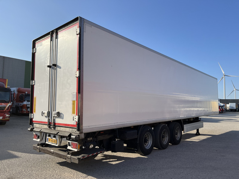 Krone Cool Liner / Carrier Vector 1850 mt / Frigo Box / Loadlift / APK TUV 08-25 - Kølevogn sættevogn: billede 2 Krone Cool Liner / Carrier Vector 1850 mt / Frigo Box / Loadlift / APK TUV 08-25 - Kølevogn sættevogn: billede 2