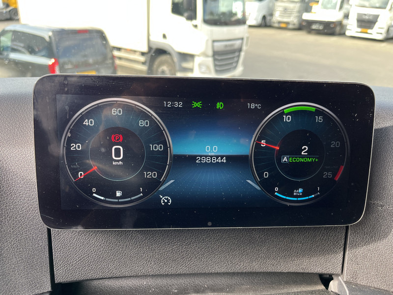 Mercedes-Benz Actros 1842 Gigaspace / 298 km / Full Spoiler / NL truck - Trækker: billede 4 Mercedes-Benz Actros 1842 Gigaspace / 298 km / Full Spoiler / NL truck - Trækker: billede 4