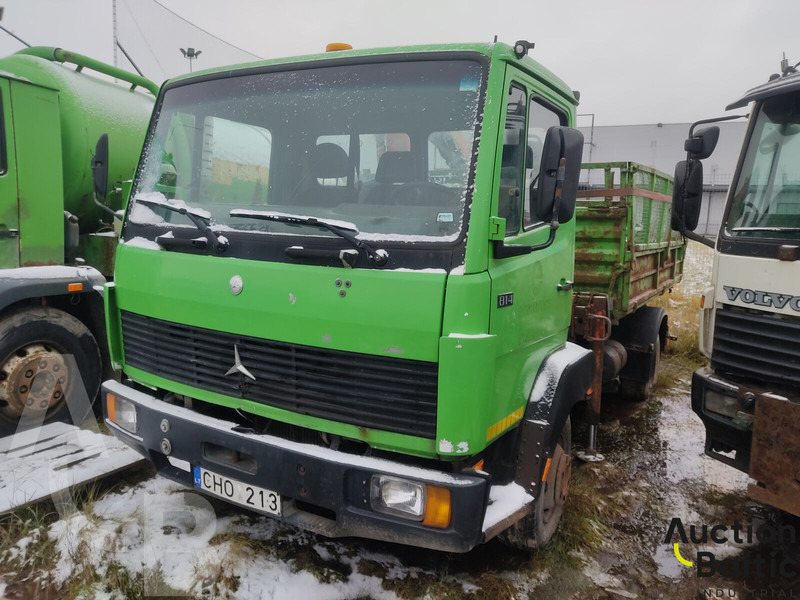 Mercedes-Benz 814 - Tipvogn lastbil, Lastbil med kran: billede 2 Mercedes-Benz 814 - Tipvogn lastbil, Lastbil med kran: billede 2