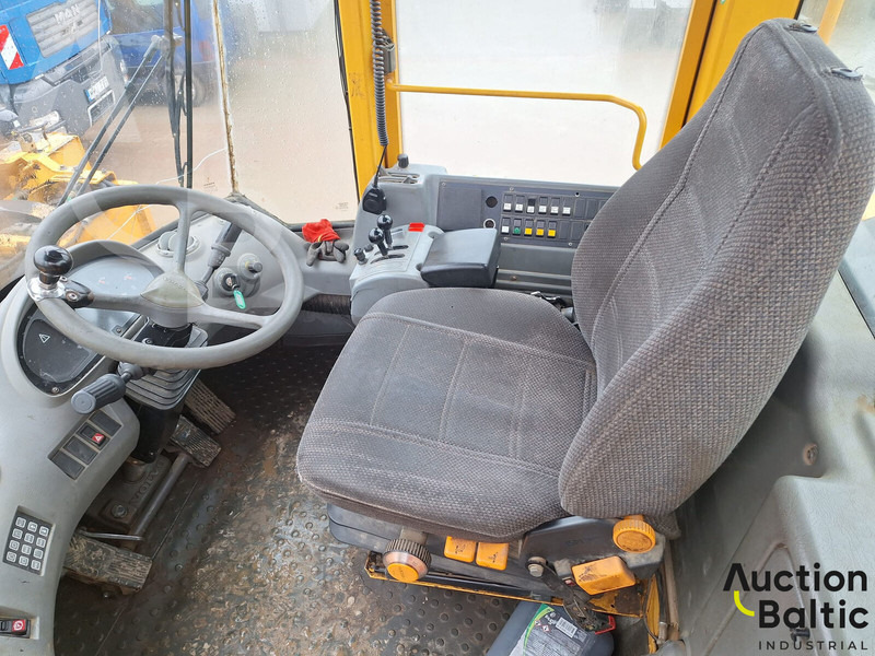 Volvo L 180 E - Gummihjulslæsser: billede 5 Volvo L 180 E - Gummihjulslæsser: billede 5