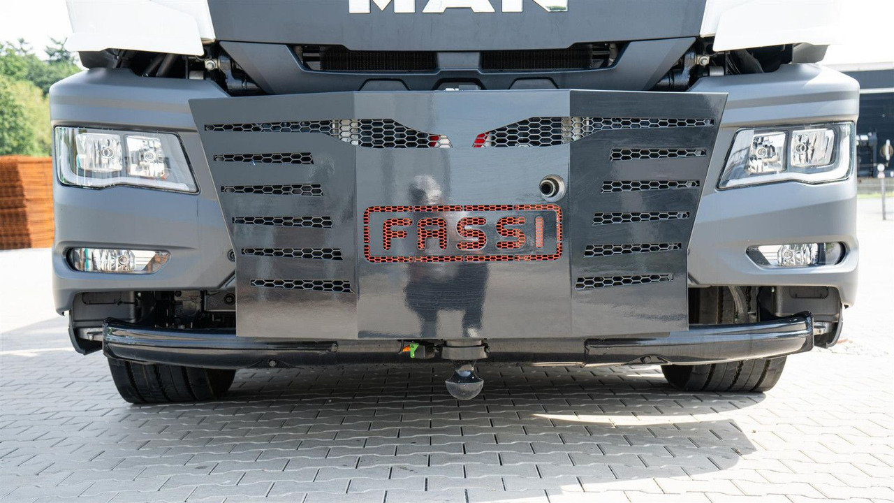 MAN 35.470 8x2 Kran F710 RA2.26 - Lastbil, Lastbil med kran: billede 2 MAN 35.470 8x2 Kran F710 RA2.26 - Lastbil, Lastbil med kran: billede 2