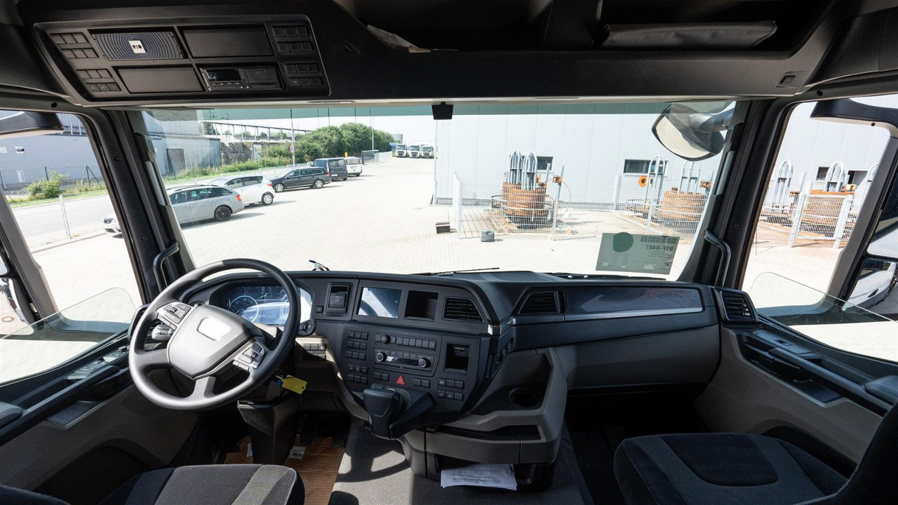 MAN 35.470 8x2 Kran F710 RA2.26 - Lastbil med lad, Lastbil med kran: billede 3 MAN 35.470 8x2 Kran F710 RA2.26 - Lastbil med lad, Lastbil med kran: billede 3