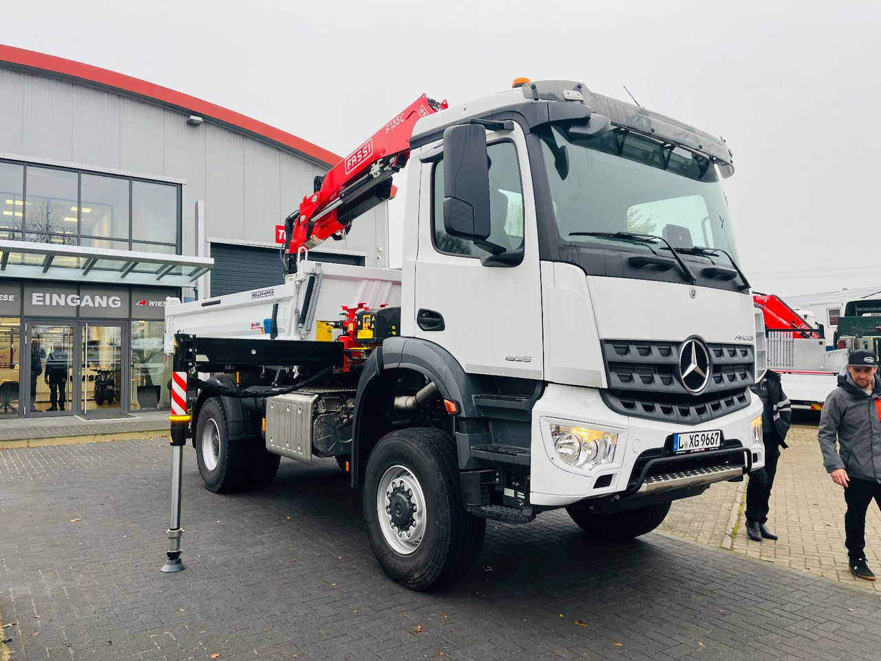 Mercedes-Benz Arocs 1835 4x4 Meiller Fassi F135 Kran Kipper - Tipvogn lastbil, Lastbil med kran: billede 2 Mercedes-Benz Arocs 1835 4x4 Meiller Fassi F135 Kran Kipper - Tipvogn lastbil, Lastbil med kran: billede 2