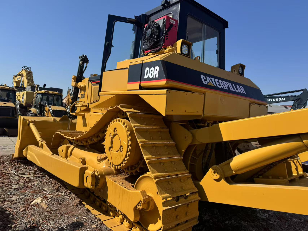 CATERPILLAR D8R - Bulldozer: billede 3 CATERPILLAR D8R - Bulldozer: billede 3