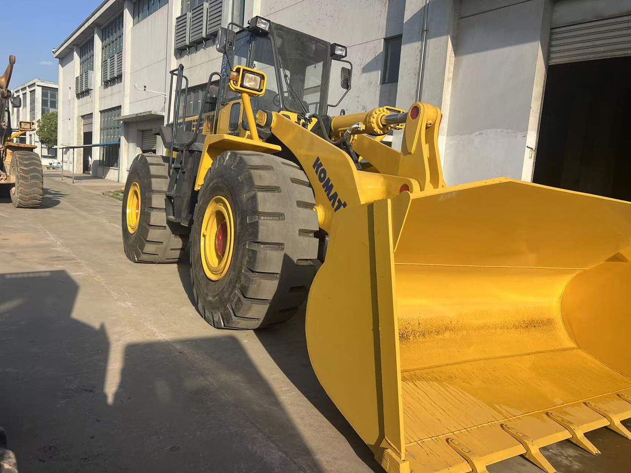Komatsu WA470-3 - Gummihjulslæsser: billede 2 Komatsu WA470-3 - Gummihjulslæsser: billede 2