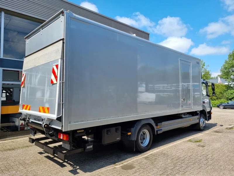 Mercedes-Benz Atego 1218 Koffer/ Ladebordwand/ Airco/ Grau Metallic - Lastbil varevogn: billede 3 Mercedes-Benz Atego 1218 Koffer/ Ladebordwand/ Airco/ Grau Metallic - Lastbil varevogn: billede 3