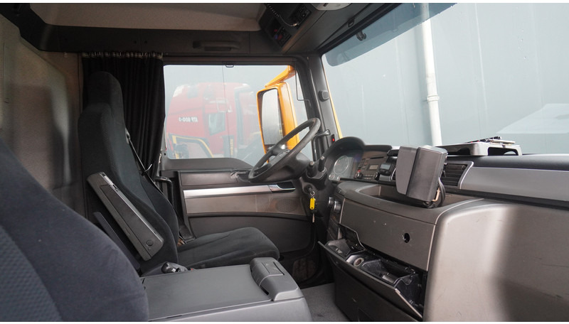 MAN TGS 35-440 8X4 2 SIDE TIPPER WITH HMF Z 1943 CRANE 415.000KM - Lastbil med kran: billede 5 MAN TGS 35-440 8X4 2 SIDE TIPPER WITH HMF Z 1943 CRANE 415.000KM - Lastbil med kran: billede 5