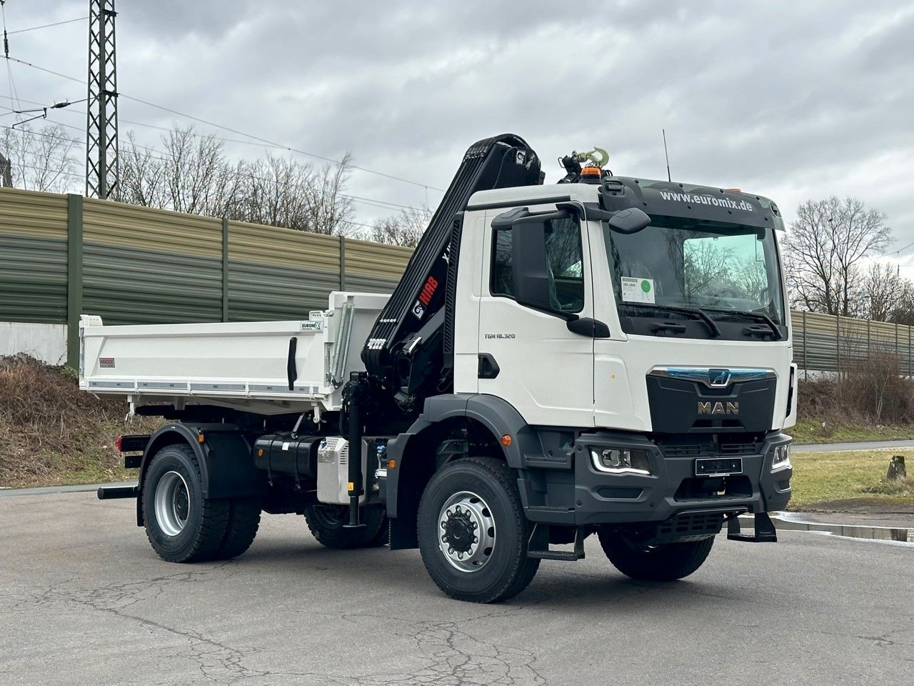 Leje en  MAN TGM 18.320 4x4 Euro6e Hiab X-HiDuo 138DS-3 MAN TGM 18.320 4x4 Euro6e Hiab X-HiDuo 138DS-3: billede 16