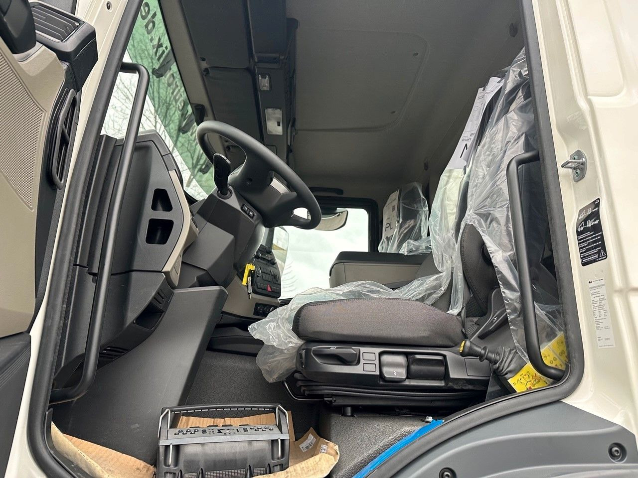 Leje en  MAN TGM 18.320 4x4 Euro6e Hiab X-HiDuo 138DS-3 MAN TGM 18.320 4x4 Euro6e Hiab X-HiDuo 138DS-3: billede 25