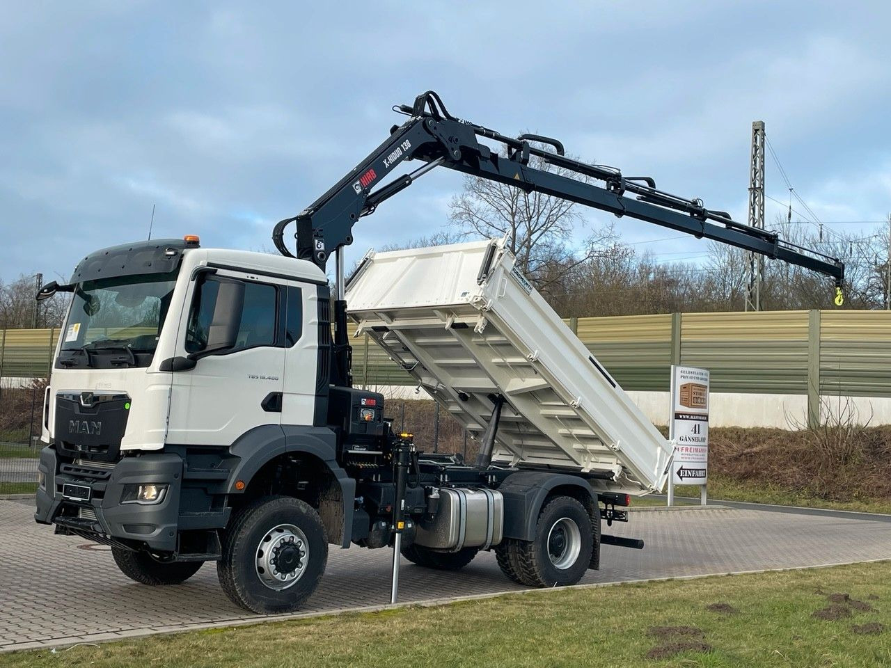 MAN TGS 18.400 TG3 4x4 Euro6e Hiab X-HiDuo 138DS-4 - Tipvogn lastbil, Lastbil med kran: billede 1 MAN TGS 18.400 TG3 4x4 Euro6e Hiab X-HiDuo 138DS-4 - Tipvogn lastbil, Lastbil med kran: billede 1