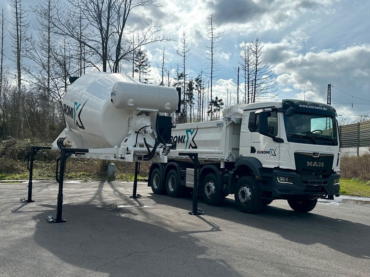 MAN TGS 41.440 8x4 WECHSELSYSTEM KIPPER+MISCHER - Tipvogn lastbil: billede 3 MAN TGS 41.440 8x4 WECHSELSYSTEM KIPPER+MISCHER - Tipvogn lastbil: billede 3