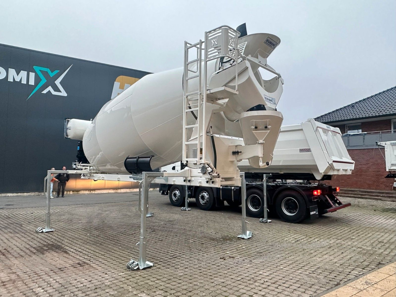 MAN TGS 41.480 8x4 WECHSELSYSTEM KIPPER+MISCHER - Betonbil: billede 5 MAN TGS 41.480 8x4 WECHSELSYSTEM KIPPER+MISCHER - Betonbil: billede 5