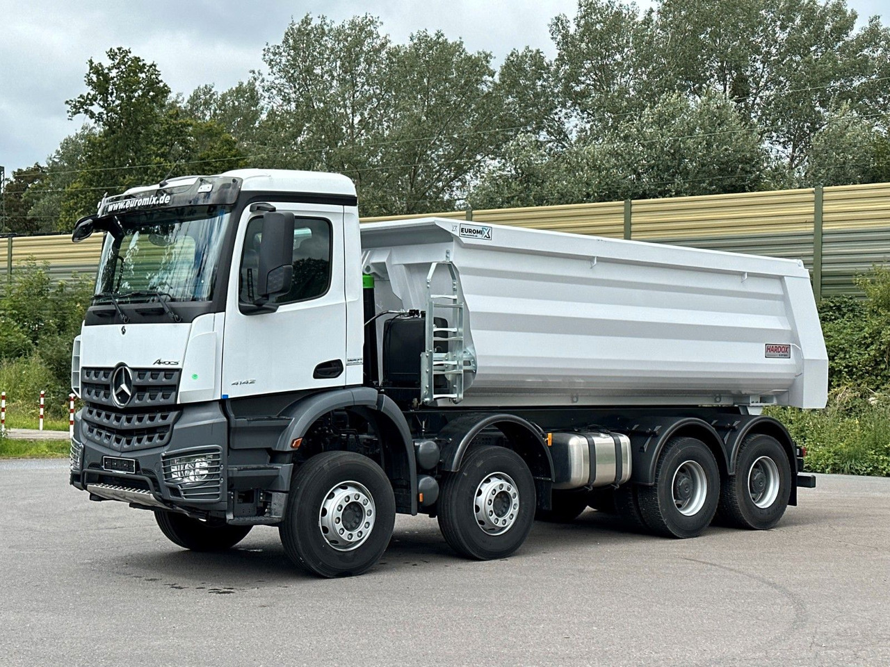 Mercedes-Benz 4142 8X4 Mulden- Kipper - EuromixMTP - Tipvogn lastbil: billede 1 Mercedes-Benz 4142 8X4 Mulden- Kipper - EuromixMTP - Tipvogn lastbil: billede 1