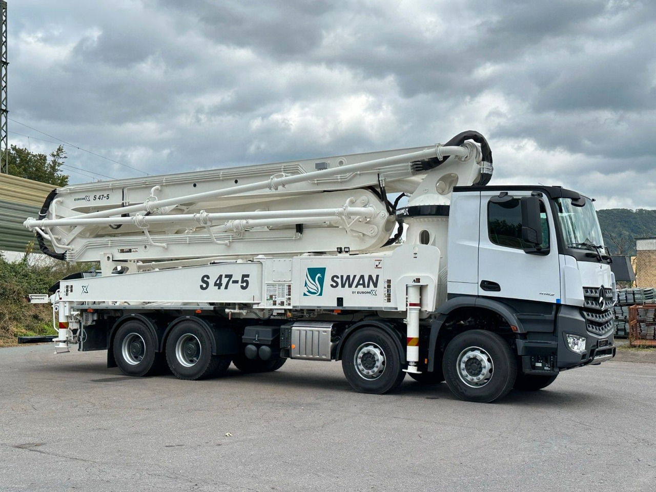 Leje en  Mercedes-Benz Arocs 5 4142  8x4 SWAN TSP 47-5 160RZ ( 47m ) Mercedes-Benz Arocs 5 4142  8x4 SWAN TSP 47-5 160RZ ( 47m ): billede 10