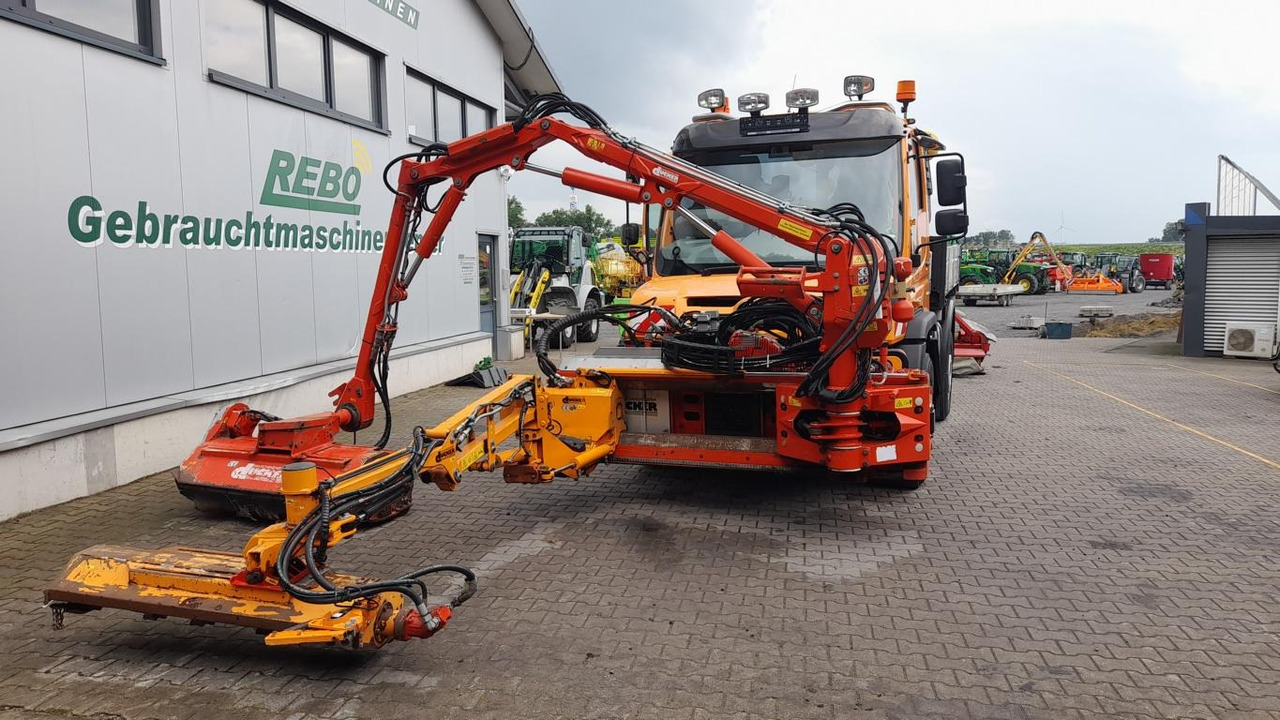 Mercedes-Benz UNIMOG U 527 - Utility/ Speciel maskine: billede 3 Mercedes-Benz UNIMOG U 527 - Utility/ Speciel maskine: billede 3