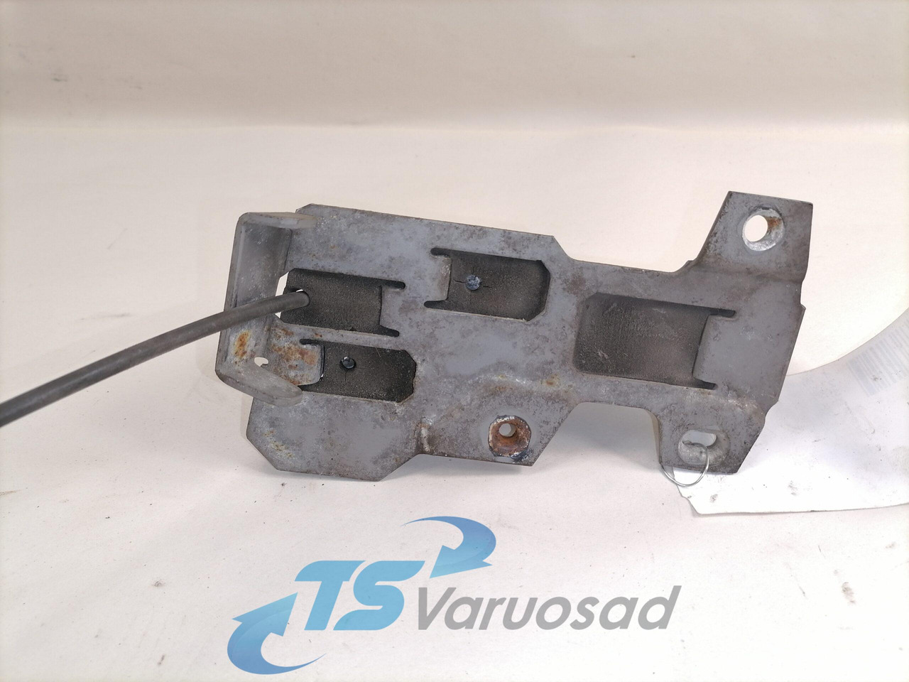 Volvo Iluvõre lukk 82208559 - Gitter for Lastbil: billede 2 Volvo Iluvõre lukk 82208559 - Gitter for Lastbil: billede 2