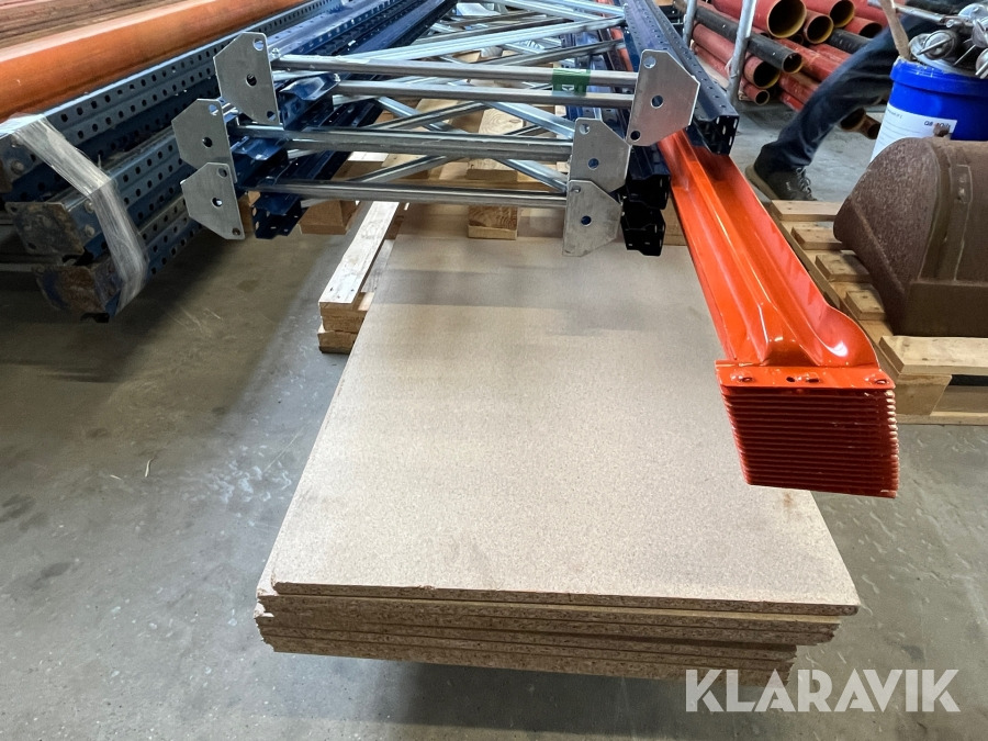 Pallereoler Hans Høj med hylder - Værktøj/ Udstyr: billede 3 Pallereoler Hans Høj med hylder - Værktøj/ Udstyr: billede 3