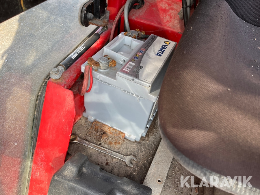 Kommunal traktor Redskabsbærer HTF Boxer 4wd med kost: billede 12