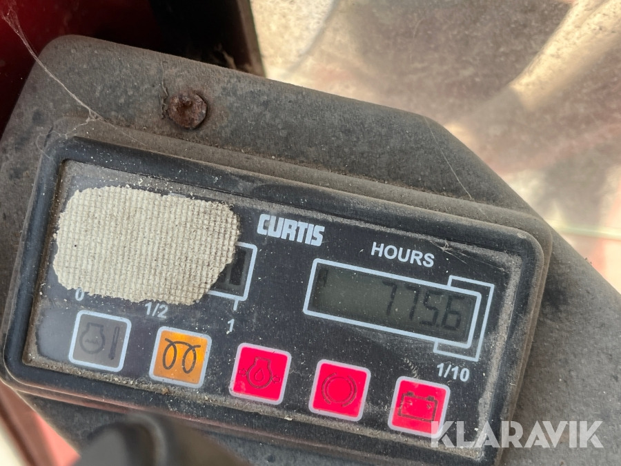 Kommunal traktor Redskabsbærer HTF Boxer 4wd med kost: billede 7