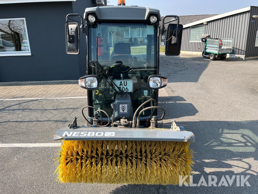 Kommunal traktor Redskabsbærer KARCHER MIC 34C Professional: billede 7