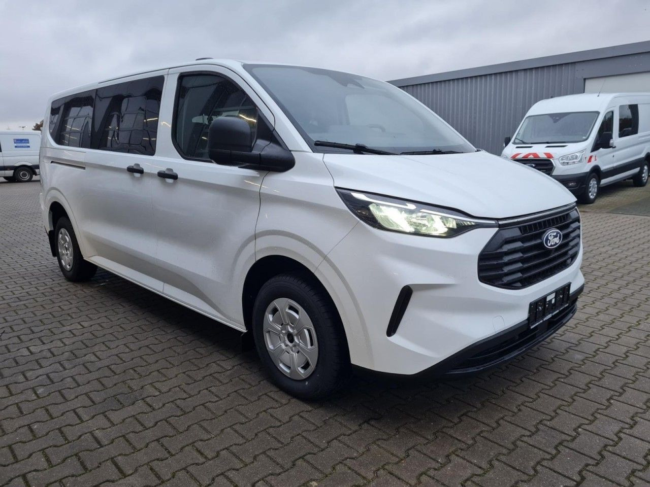 Ford Transit Custom Trend 320 L2 9 Sitzer - Persontransport: billede 3 Ford Transit Custom Trend 320 L2 9 Sitzer - Persontransport: billede 3