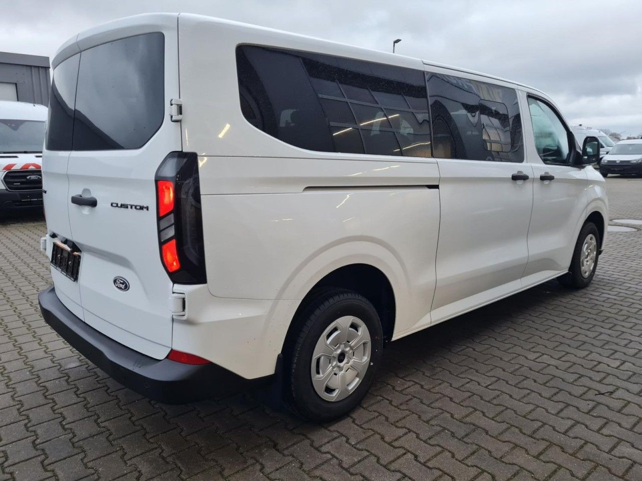 Ford Transit Custom Trend 320 L2 9 Sitzer - Persontransport: billede 4 Ford Transit Custom Trend 320 L2 9 Sitzer - Persontransport: billede 4