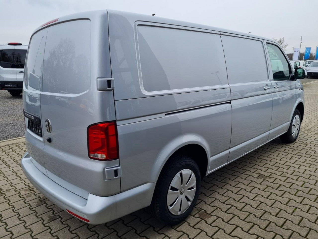 Volkswagen T6.1 Kasten TDI lang DSG LED KAMERA TEMPOMAT - Små varebil: billede 4 Volkswagen T6.1 Kasten TDI lang DSG LED KAMERA TEMPOMAT - Små varebil: billede 4