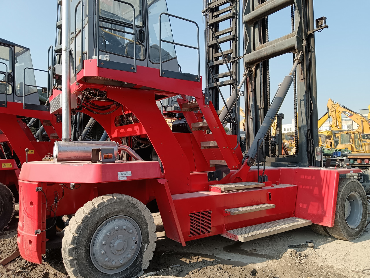 KALMAR DCE90 - Reach stacker: billede 1 KALMAR DCE90 - Reach stacker: billede 1