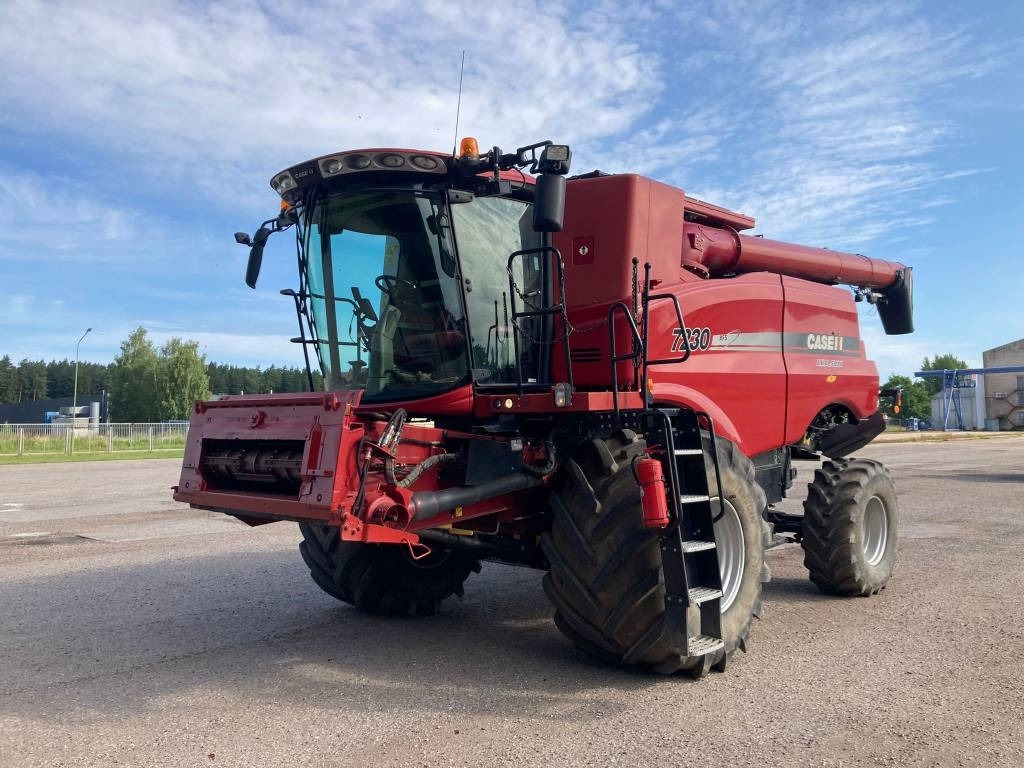 Case IH 7230 - Mejetærsker: billede 1 Case IH 7230 - Mejetærsker: billede 1