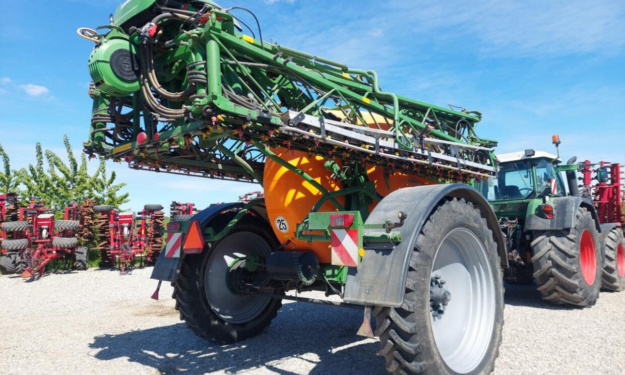 Amazone UX 5200 - 36m med GPS - Trailersprøjte: billede 4 Amazone UX 5200 - 36m med GPS - Trailersprøjte: billede 4