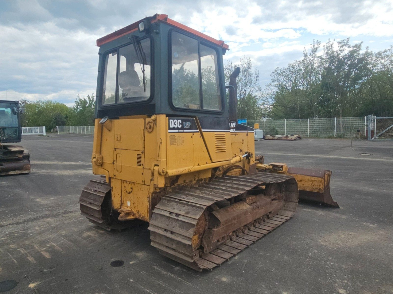CAT D3C Raupe - Bulldozer: billede 3 CAT D3C Raupe - Bulldozer: billede 3