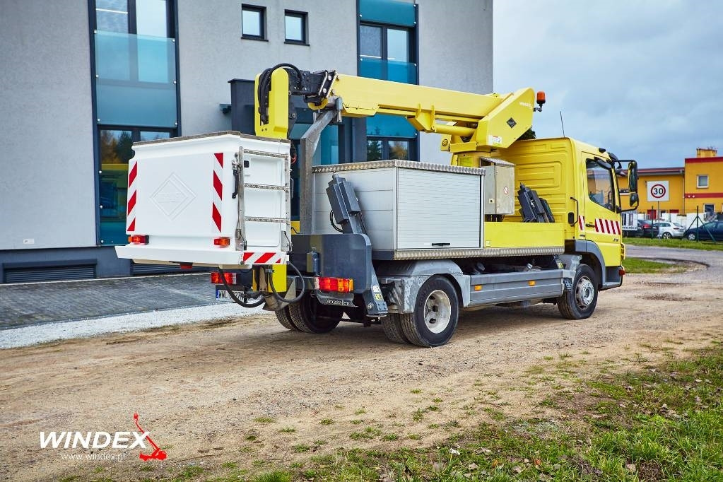 VERSALIFT VT-51-NF - Lastbil med mandskabslift: billede 3 VERSALIFT VT-51-NF - Lastbil med mandskabslift: billede 3