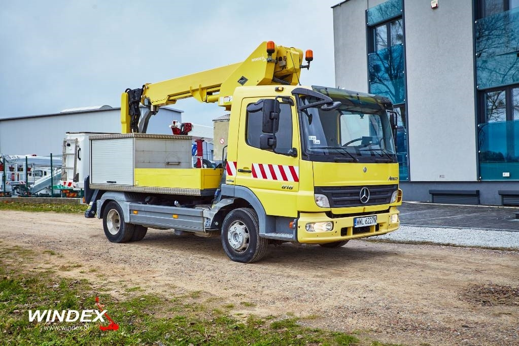 VERSALIFT VT-51-NF - Lastbil med mandskabslift: billede 1 VERSALIFT VT-51-NF - Lastbil med mandskabslift: billede 1