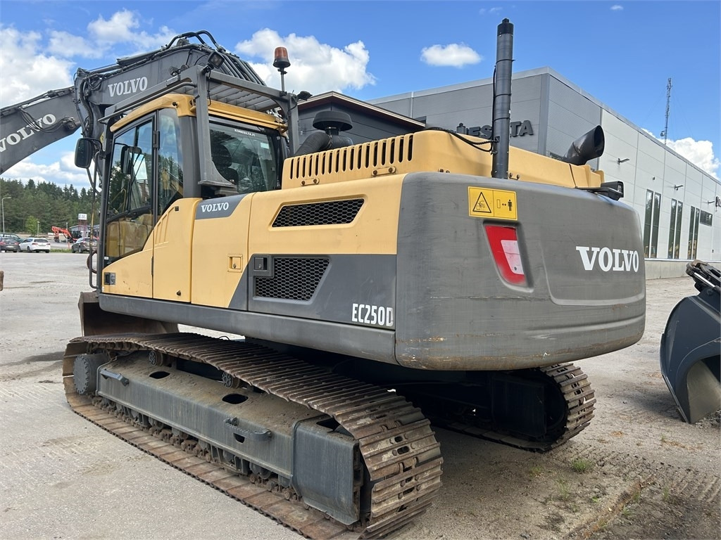 Volvo EC250DNL PYÖRITTÄJÄLLÄ - Bæltegravemaskine: billede 3 Volvo EC250DNL PYÖRITTÄJÄLLÄ - Bæltegravemaskine: billede 3